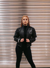 Lade das Bild in den Galerie-Viewer, PROVOCATEUR - Black Cropped Puffer Jacket